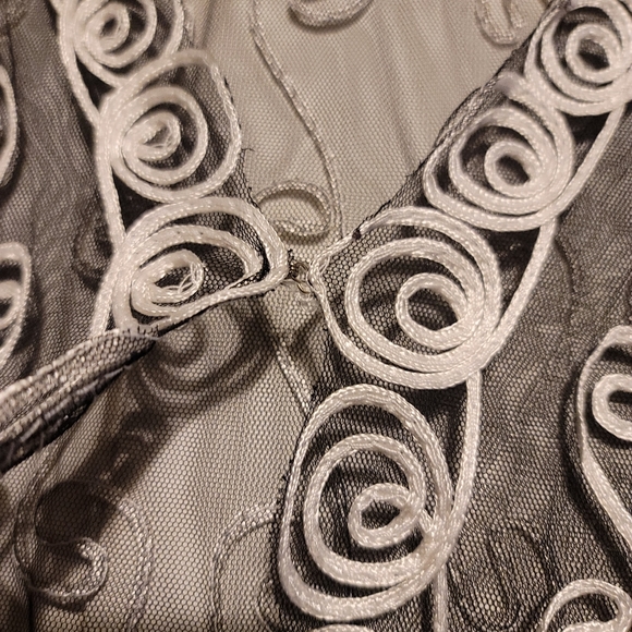 Step In Style Sheer Cardigan - Picture 4 of 5